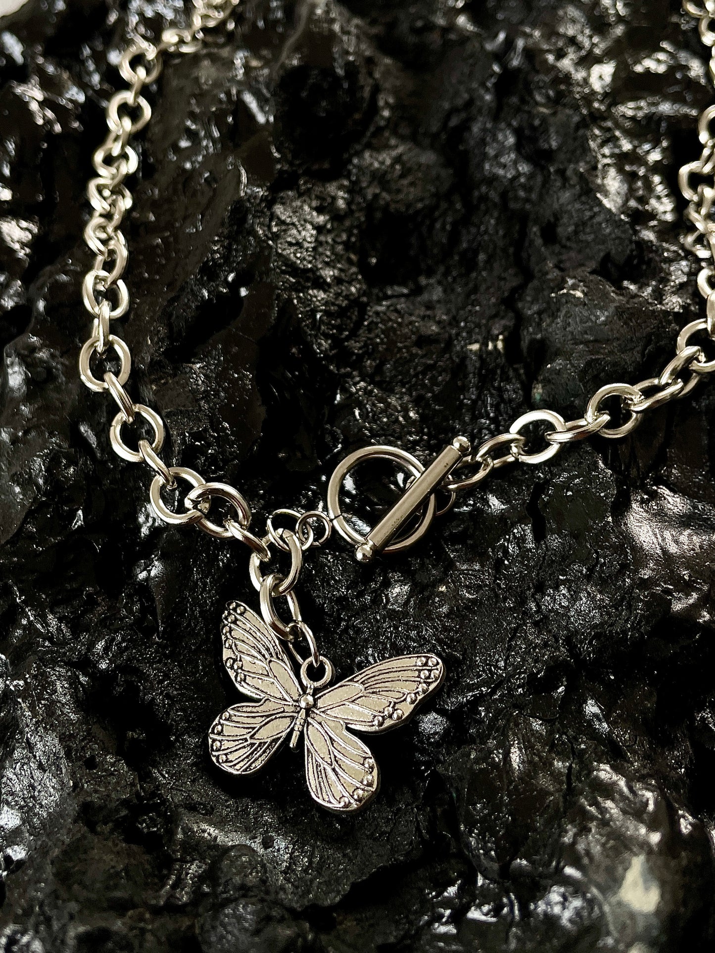 The Mariposa Necklace