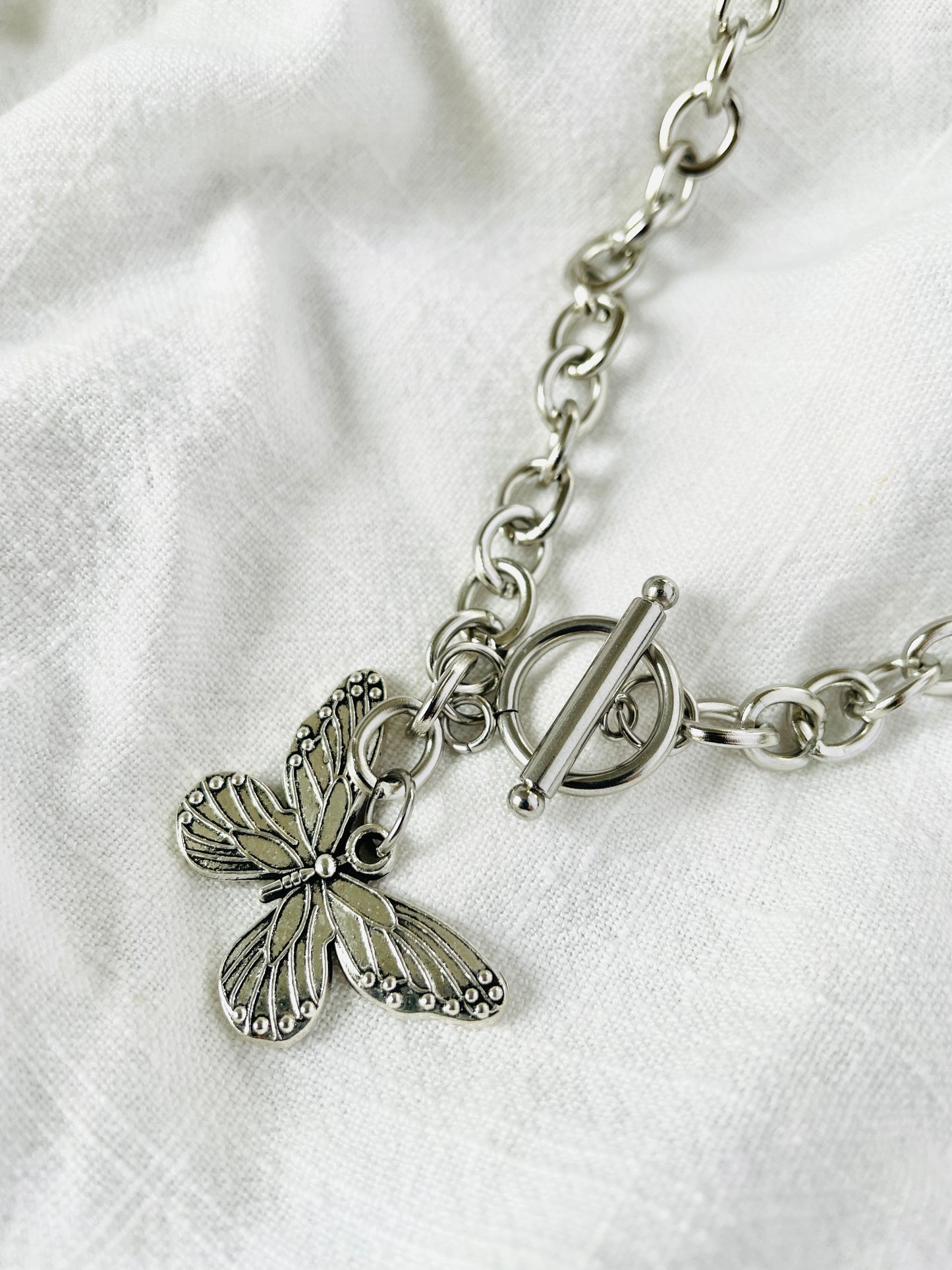 The Mariposa Necklace