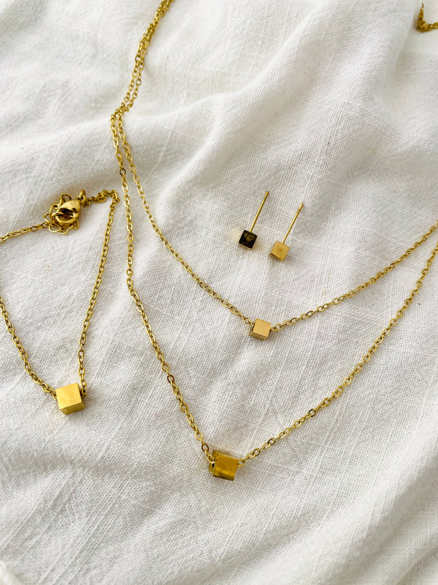 Layered Cube Necklace Set