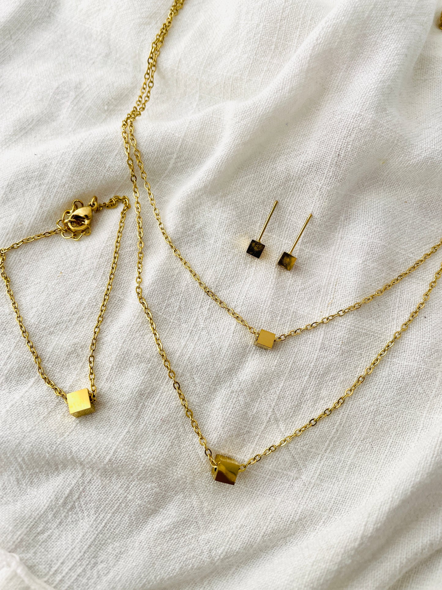 Layered Cube Necklace Set