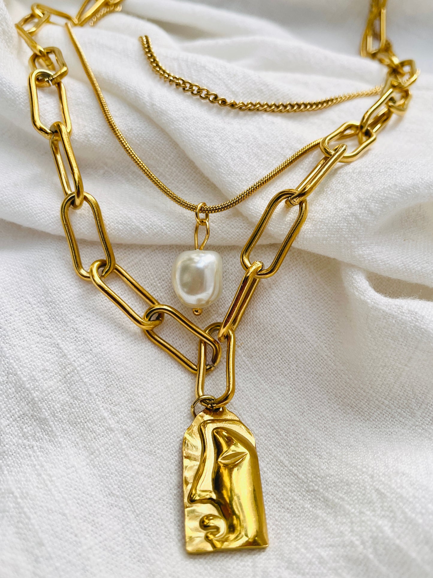 The Oju Necklace